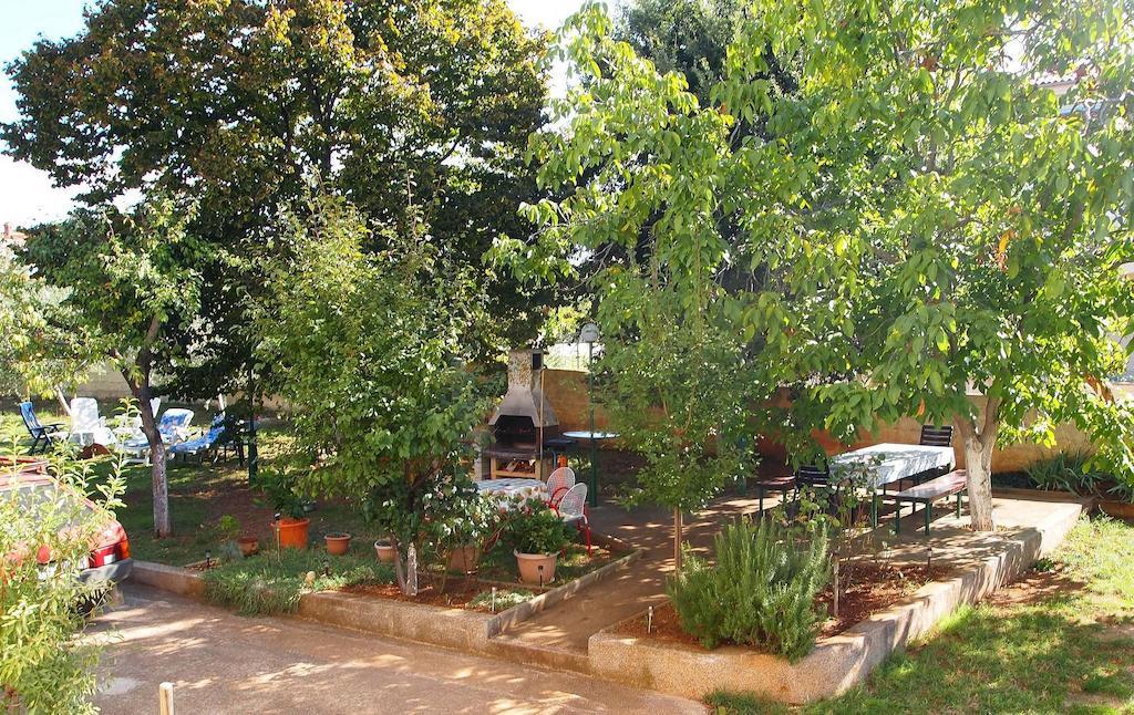 Guesthouse Resan Medulin Exterior photo